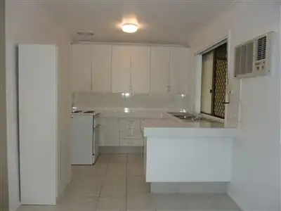 Fifth view of Homely semi-detached listing, 1/23 Gardiners Place, Southport QLD
