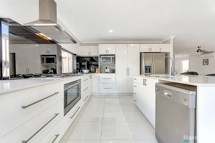 Fourth view of Homely house listing, 10 Plumeria Rise, Sinagra WA 6065