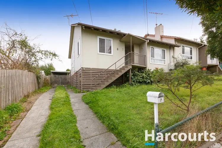 7 + 9 Laburnum Grove, Doveton VIC 3177