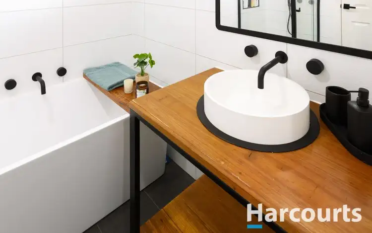 Sixth view of Homely house listing, 48 Ravenhill Crescent, Endeavour Hills VIC 3802
