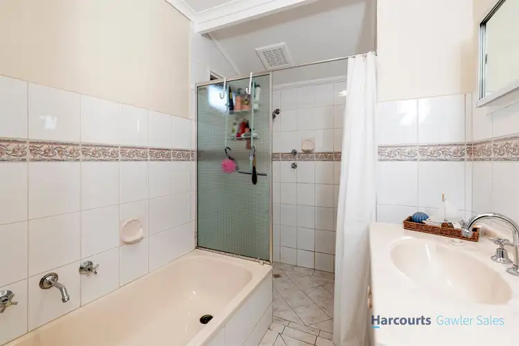 Seventh view of Homely house listing, 8 Eringa Court, Craigmore SA 5114