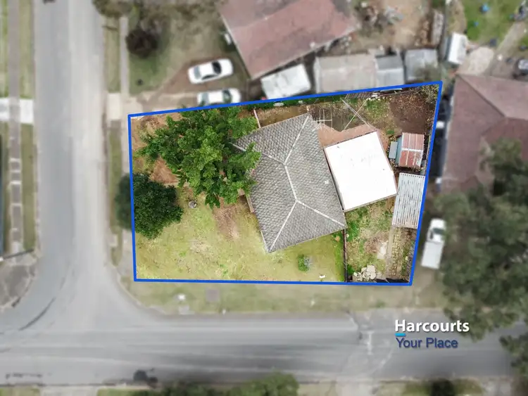8 Le Maire Avenue, Lethbridge Park NSW 2770