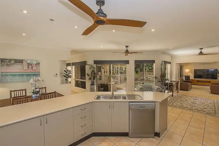 5 Anamari Court, Bushland Beach QLD 4818
