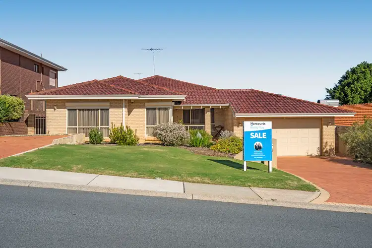16 Barrett Street, Spearwood WA 6163