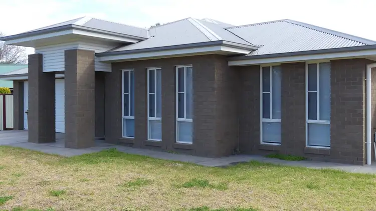 Main view of Homely house listing, 5 Azar Place, Warren NSW 2824