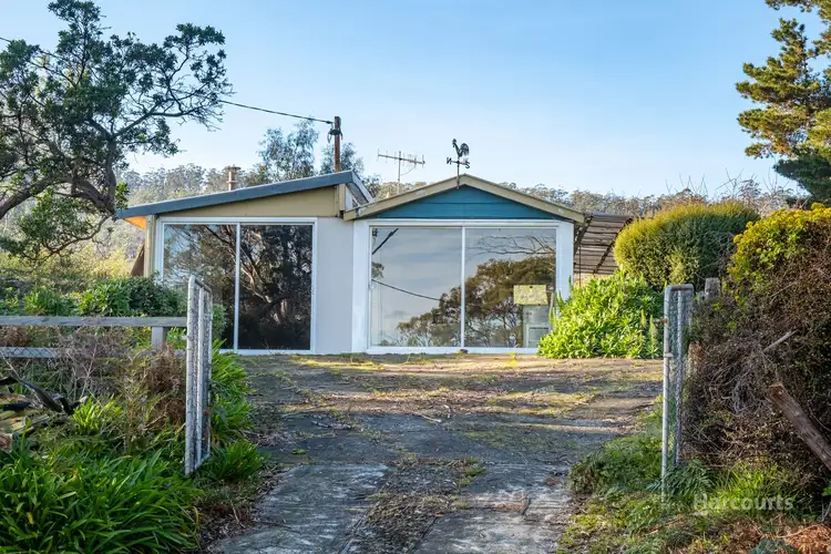 211 Nebraska Road, Dennes Point TAS 7150