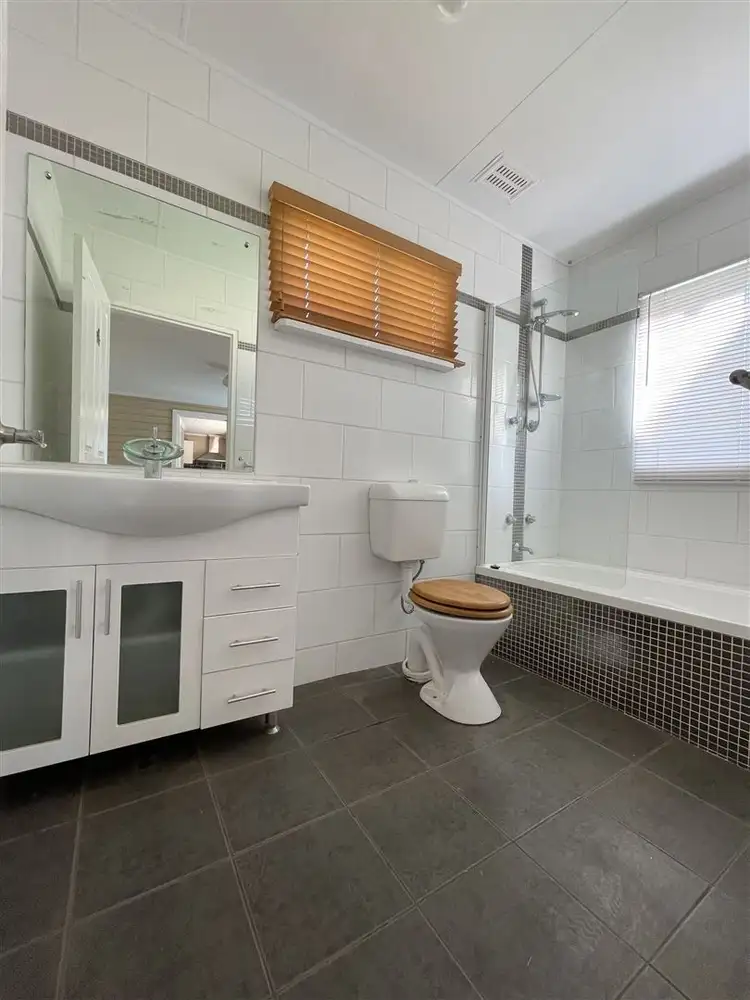 Fifth view of Homely house listing, 8 Ellis Road, Merredin WA 6415
