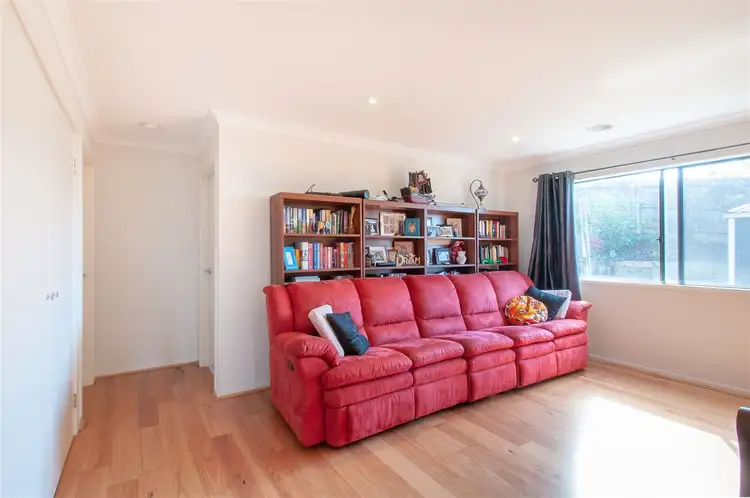Seventh view of Homely house listing, 9 Ruby Close, Warragul VIC 3820