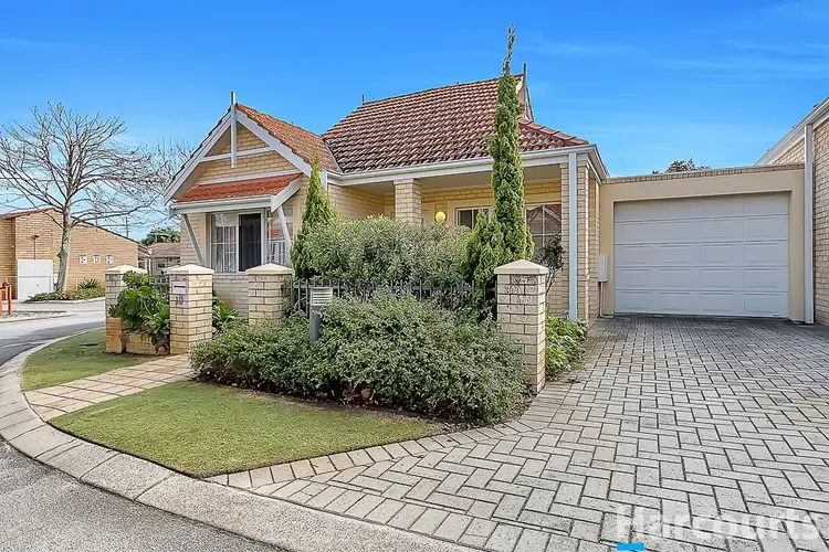 Villa 10/15 Plantation Street, Menora WA 6050
