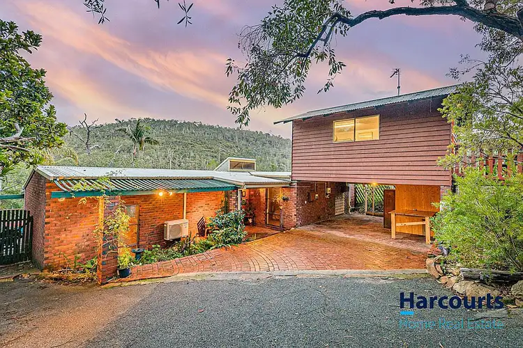 Second view of Homely house listing, 4 Pound Place, Roleystone WA 6111