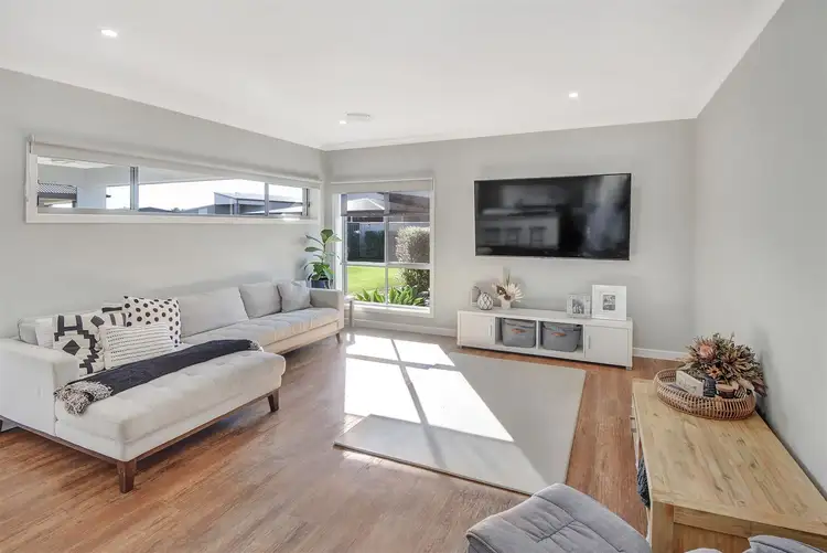Fourth view of Homely house listing, 4 Seater Close, Horsham VIC 3400