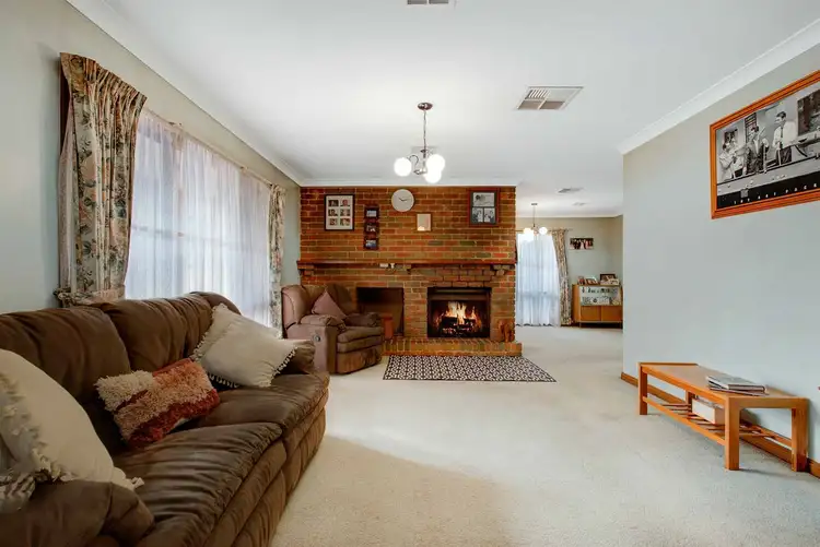 Second view of Homely house listing, 3 Gardenia Court, Somerville VIC 3912
