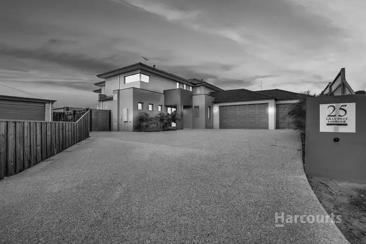 25 Lilly Pilly Lookout, Halls Head WA 6210