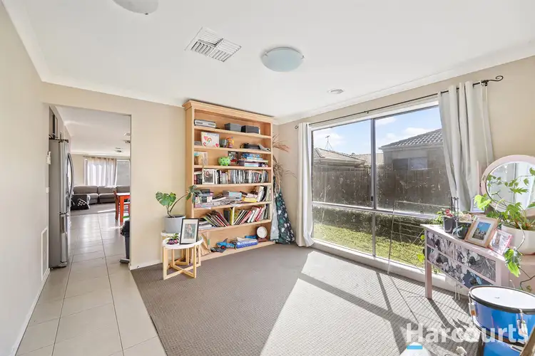Fifth view of Homely house listing, 7 Dot Court, Drouin VIC 3818