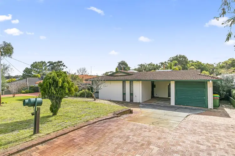 8 Atwell Court, Kardinya WA 6163