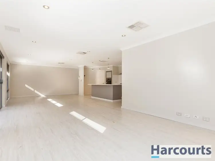 Seventh view of Homely house listing, 37 Descanso Loop, Aubin Grove WA 6164