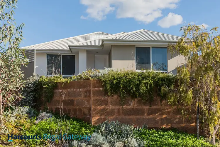 24 Needlewood Loop, Wandi WA 6167