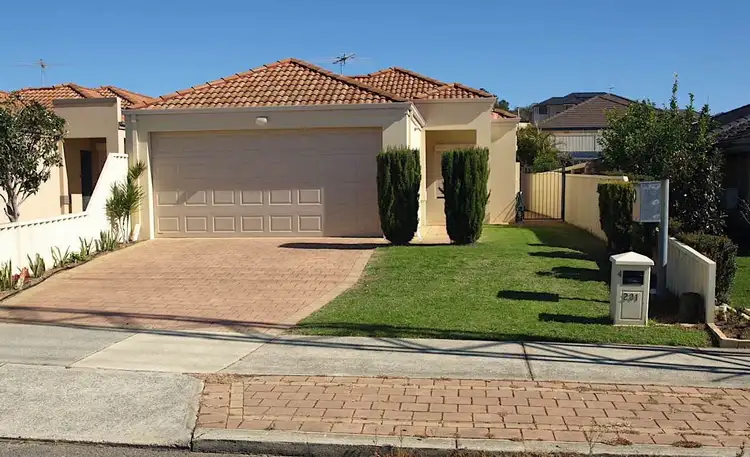 4/231 Hamilton Road, Coogee WA 6166