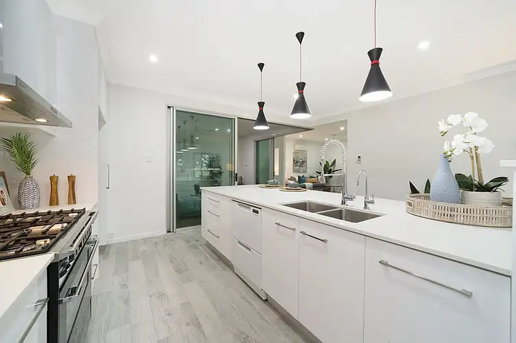 Fourth view of Homely house listing, 33 Crake Circuit, Oonoonba QLD 4811