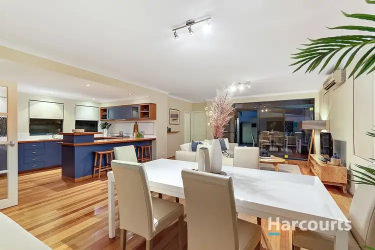 11 Halliday Grove, Hillarys WA 6025