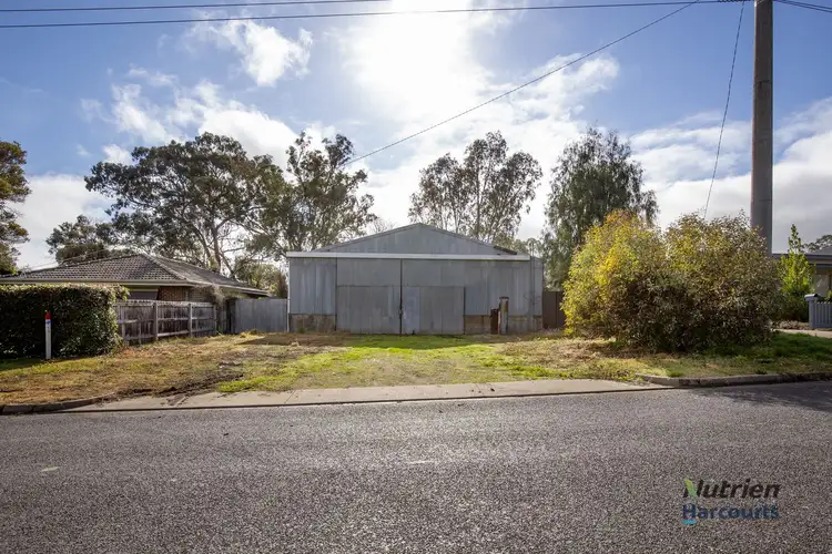 8 Range Road
