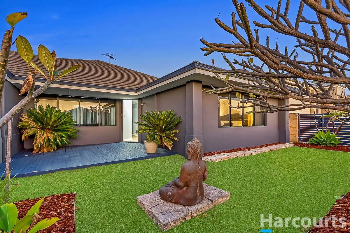 Main view of Homely house listing, 8 Kowloon Corner, Currambine WA 6028