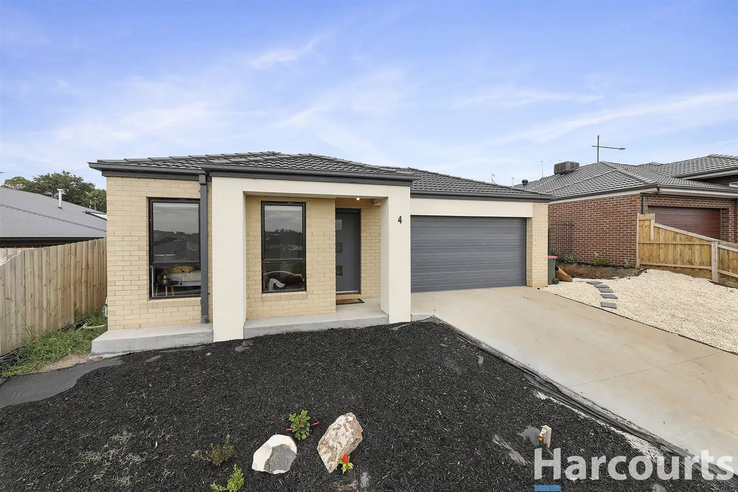 Main view of Homely house listing, 4 Sonnet Way, Drouin VIC 3818