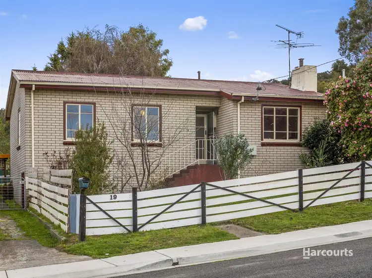 19 Nicholson Street, New Norfolk TAS 7140