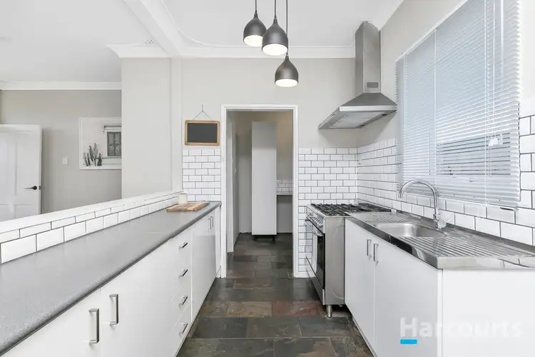 139 Forrest Road, Hamilton Hill WA 6163