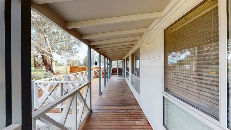 71 Pinkerton Rd, Cootamundra NSW 2590