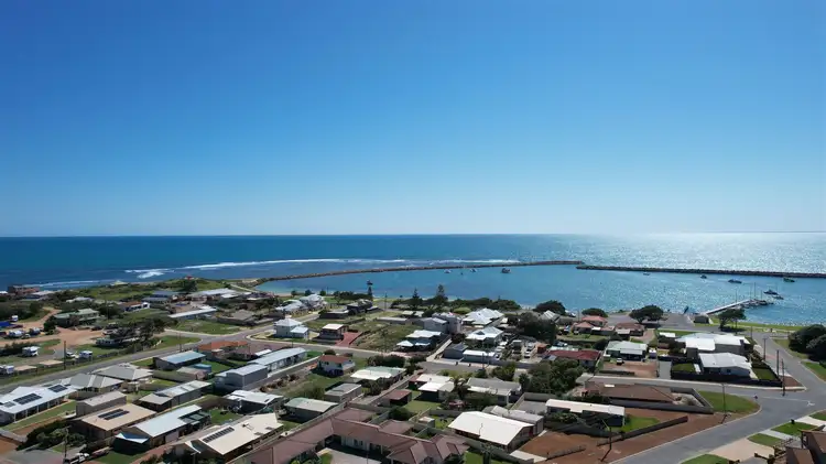 Second view of Homely house listing, 21 SEAVIEW, Port Denison WA 6525