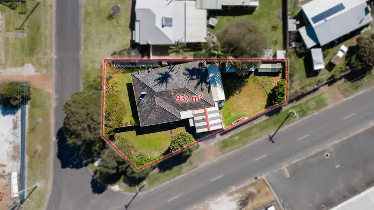 Fifth view of Homely house listing, 2 Rae Street, Manjimup WA 6258