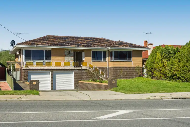 14 Hamilton Road, Hamilton Hill WA 6163