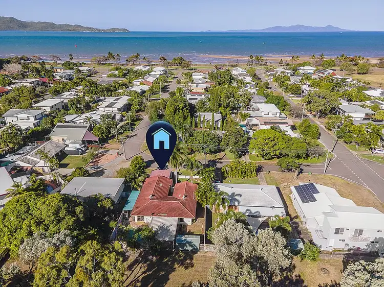 27 Seaward Crescent, Pallarenda QLD 4810