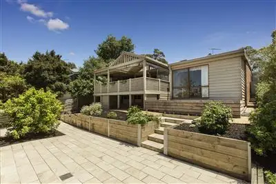 102 Mountain View Road, Mount Eliza VIC 3930