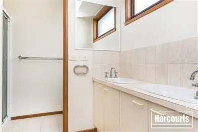 Fifth view of Homely house listing, 1 Jacqueline Court, Berwick VIC 3806