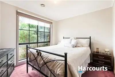 Fifth view of Homely house listing, 3 Ealing Close, Craigieburn VIC 3064