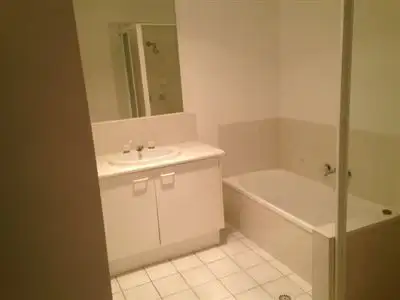 Fifth view of Homely townhouse listing, 19/3 Arundel Drive, Arundel QLD 4214