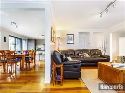 Fourth view of Homely house listing, 4 Renmark Court, Vermont South VIC 3133