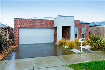 14 Crissa Street, Tarneit VIC 3029