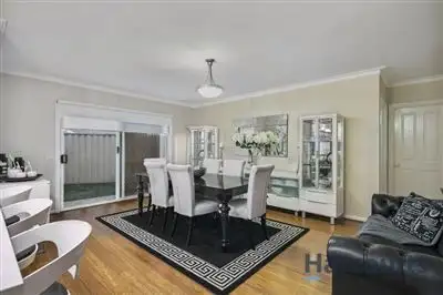 Fifth view of Homely house listing, 2/4 Somers Court, Avondale Heights VIC 3034