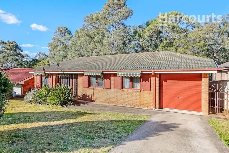 16 Greenoaks Avenue, Bradbury NSW 2560
