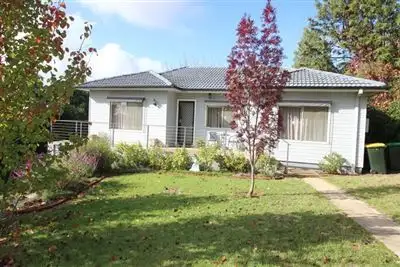 206 Thompson Street, Cootamundra NSW 2590