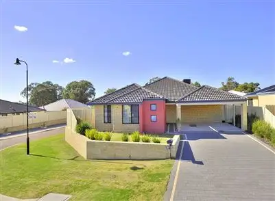 16 Teague Way, Lakelands WA 6180