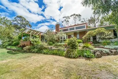 77 Winona Road, Mount Eliza VIC 3930
