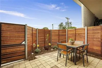 Main view of Homely apartment listing, 2/208 Gillies Street, Fairfield VIC 3078
