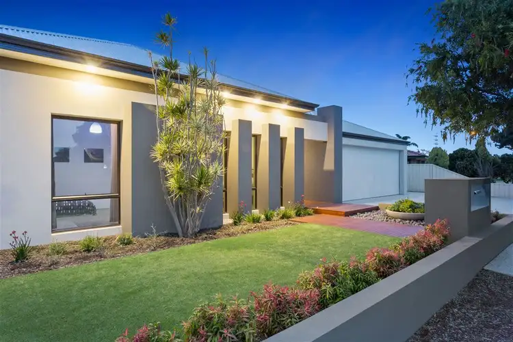 Second view of Homely house listing, 7 Cusack Way, Kardinya WA 6163