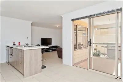 Fifth view of Homely house listing, 4/25 Peppermint Gardens, Aubin Grove WA