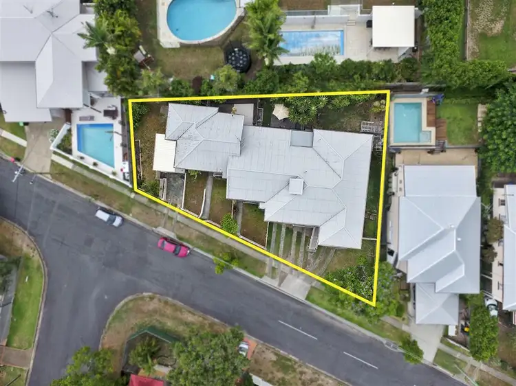 83 Mackay Street, Coorparoo QLD 4151