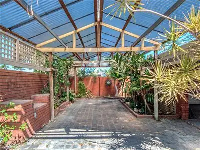 2/3 Pitt Street, Dianella WA 6059